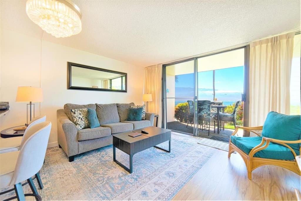 Stunning Maui Direct Ocean Front On The Beach, Walk To Beach From Condo, Watch Turtles, Whales, Ac In All Rooms Ocean View Pool And Spa Wailuku Экстерьер фото
