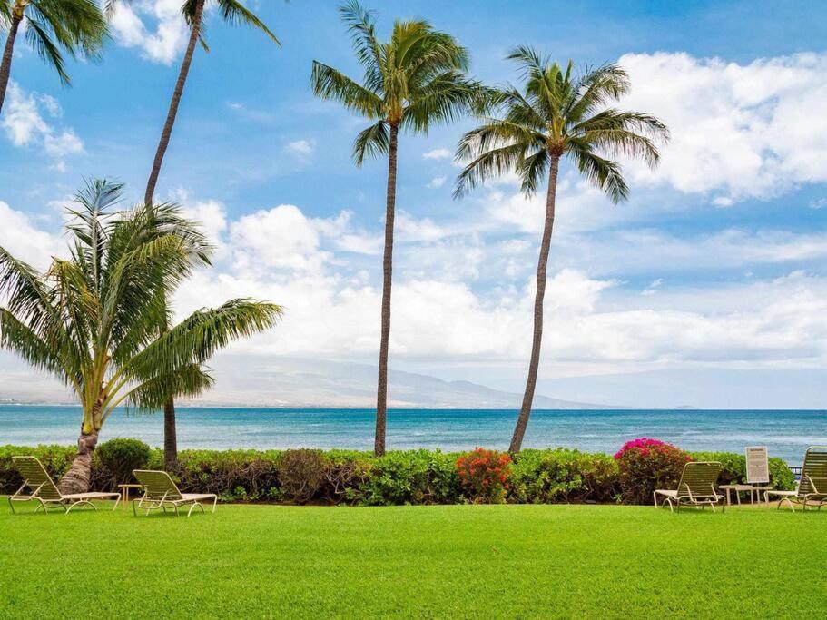 Stunning Maui Direct Ocean Front On The Beach, Walk To Beach From Condo, Watch Turtles, Whales, Ac In All Rooms Ocean View Pool And Spa Wailuku Экстерьер фото